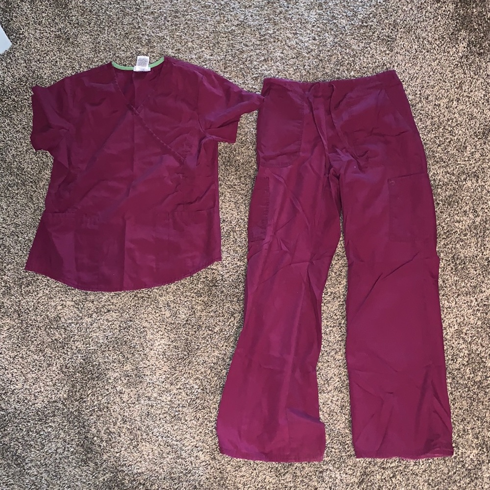 🌟Scrubstar Women's Burgundy Scrub Top and Pants Set